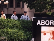 04b