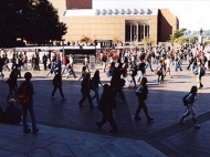 uw08b